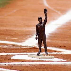 La estatuilla del premio Luis Aparicio se exhibirá en Cooperstown