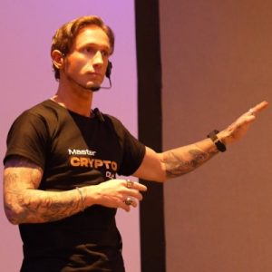 «Cajón de Sastre» La soberanía es el nuevo rico: una conversación con Alejandro Egea. Por José Luis Ortiz Güell