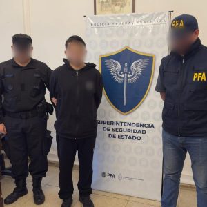 ¡Atención! Acaban de detener en Argentina a uno de los asesinos de Miguel Uribe, se trata de Brayan Ferney Cruz, cómplice del grupo terrorista de las FARC.