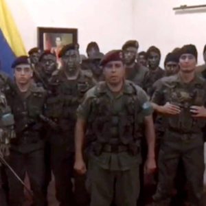 Rehenes de la revolución: ¿por qué el chavismo dejó a los militares por fuera de la amnistía?