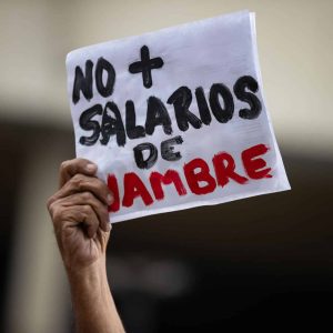 Trabajadores venezolanos toman las calles este #30Abr y #1May exigiendo salarios dignos