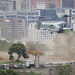 Aeronaves militares de EE.UU. realizaron simulacro diplomático en su embajada en Caracas (+Videos)
