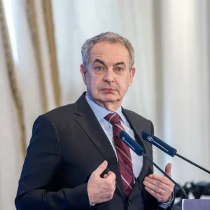 El juez Calama retrasa al 17 y 18 de junio la declaración de Zapatero tras pedirlo su abogado