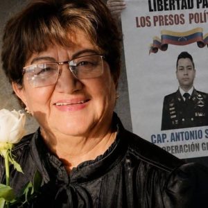 Liberan a Merys Torres, de 71 años, madre del capitán Antonio Sequea (+Video)