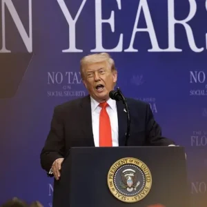 Trump afirma que EEUU «tomará el control» de Cuba «casi de inmediato»