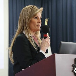 Guerra y poder en el siglo XXI: El caso de Irán en un sistema internacional en transformación Por la Embajadora Virginia Contreras