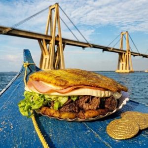 La historia secreta del patacón: de moneda a joya gastronómica