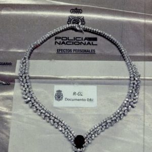 Zapatero en el foco de una investigación por el hallazgo de joyas de alto valor en Madrid