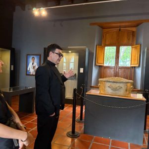 El corazón histórico de Caracas se fortalece: Bancamiga se une a la protección del Museo Sacro y el Archivo Arquidiocesano