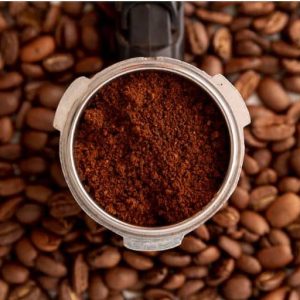 Estudio analiza cuánto tiempo permanece la cafeína en el cuerpo y cómo afecta el sueño