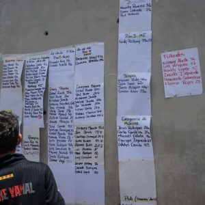 Familiares recorren hospitales en Caracas para localizar a heridos y fallecidos