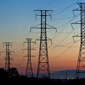 Fallas eléctricas en Venezuela no son consecuencia de la reactivación industrial, según experto