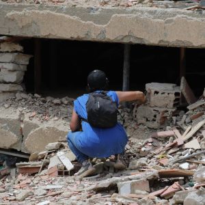 A 11 días de los terremotos: reducen la búsqueda de sobrevivientes y comienza la remoción de escombros