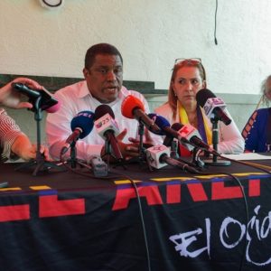 Exilio venezolano en EE. UU. exige a Trump romper nexos con Delcy por manejo de la tragedia