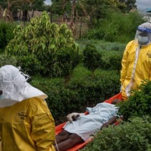 OMS: Brote de ébola en Congo está superando esfuerzos de respuesta