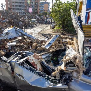 Bombero de Miami describe la devastación en Venezuela: “Es como el colapso del edificio en Surfside, pero en muchos lugares diferentes”