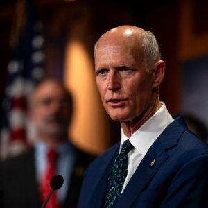 Rick Scott lo confirmó: el plan de tres fases de EEUU sobre Venezuela continúa 