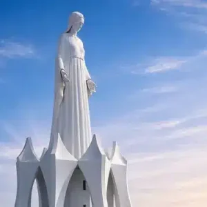 Polonia inaugura una estatua de la Virgen María de 55,6 metros, la más alta de Europa