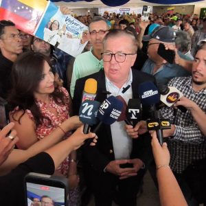 Pérez Vivas pide a EEUU poner plazos firmes en la mesa de diálogo: «No se confíen en la camarilla usurpadora