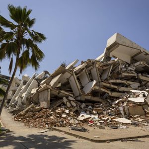 Hallan cuerpos de siete integrantes de una familia tras 55 días del terremoto en La Guaira