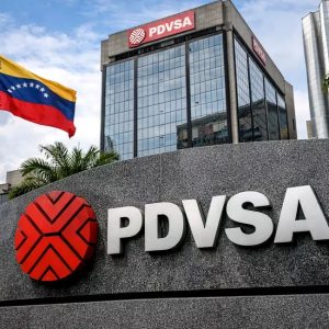 Transparencia Venezuela denuncia que 72% de la flota de Pdvsa opera bajo irregularidades