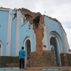 Reporta 312 fallecidos por el terremoto en Colombia