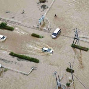Lluvias torrenciales en Japón dejan diez muertos y obligan a nuevas evacuaciones