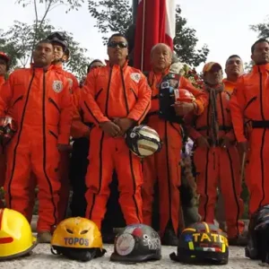 Topos Azteca llegan a Cali para apoyar en los rescates