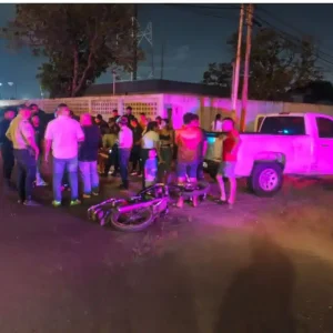 MUNICIPIO SAN FRANCISCO | Dos personas heridas dejó choque entre camioneta y motocicleta en San Francisco
