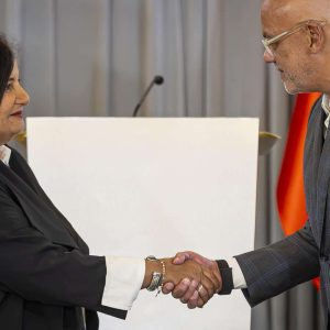 La presión aumenta sobre la mesa de diálogo tras el acuerdo por el TSJ
