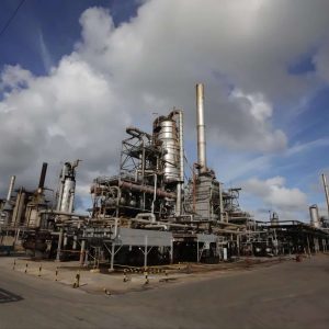 Vacíos de información, contradicciones y un sistema eléctrico en ruinas ensombrecen el acuerdo petrolero