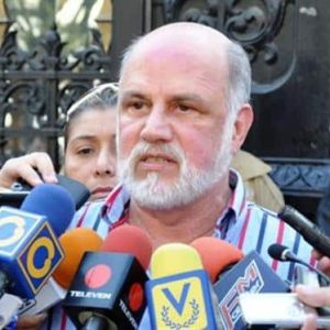 CNP rechaza entrega de Premio Nacional de Periodismo a Hugo Chávez