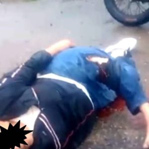 ¡GRAVEMENTE HERIDO UN MOTORIZADO! Impactante colisión entre dos motocicletas en Paraguachón (+Video)