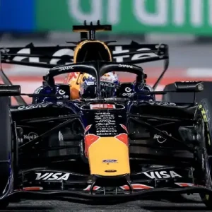 Max Verstappen se llevó la esprint del GP de Singapur