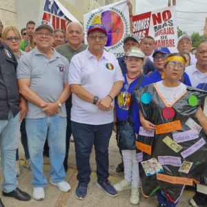 Maestros marchan en Maracaibo: «Producimos conocimiento en las peores condiciones»
