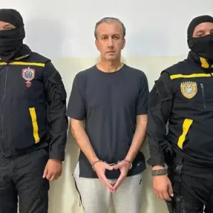 Tareck El Aissami aparece como «capturado» en la lista de ICE